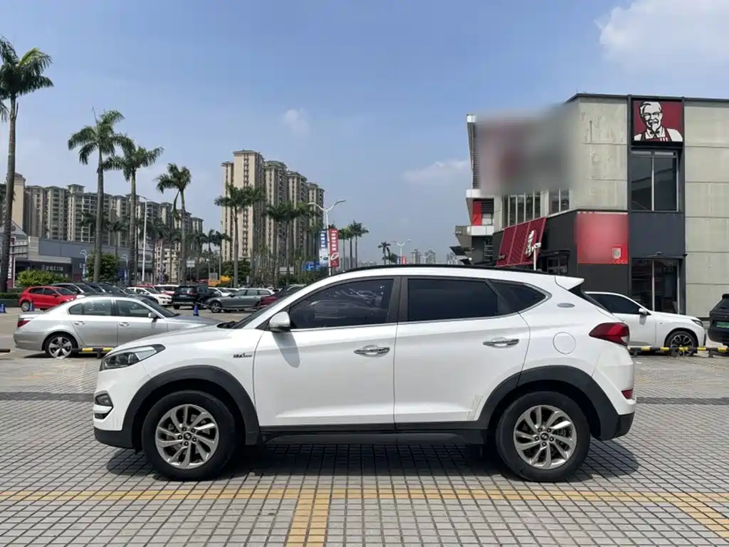 Hyundai Tucson 2018 — фото 22