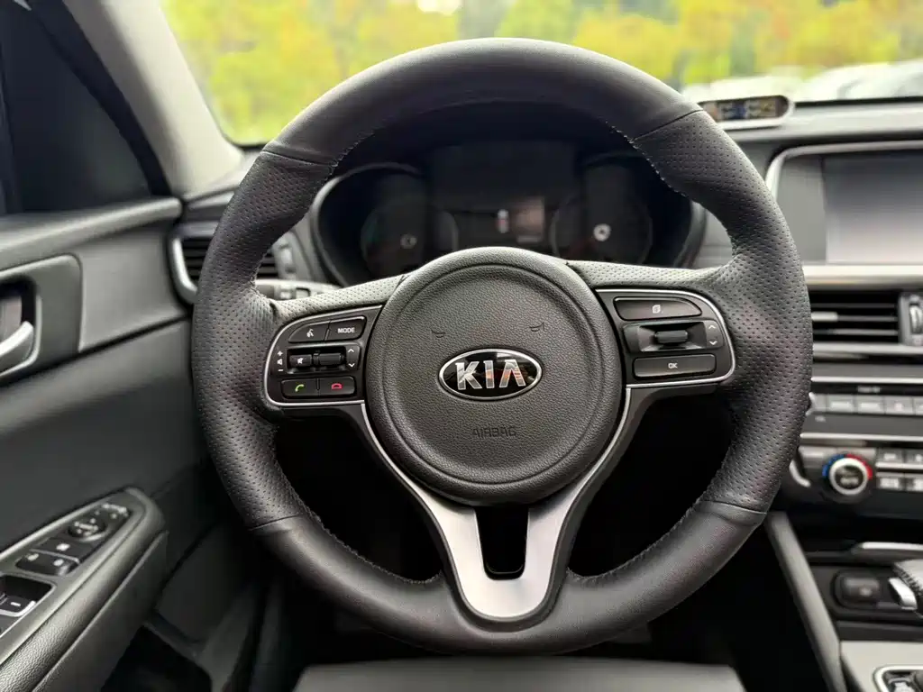 Kia K5 New Energy 2019 — фото 28