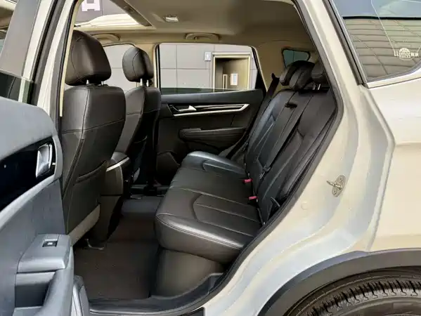 Dongfeng Fengshen AX7 2015