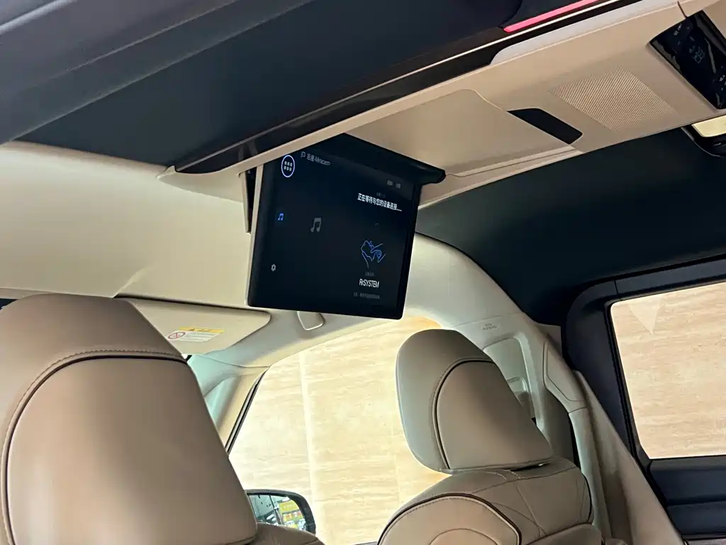 Toyota Alphard 2024 — фото 14