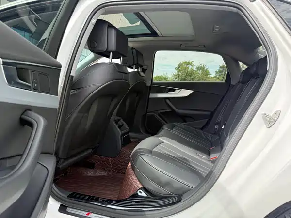 Audi A4L 2022