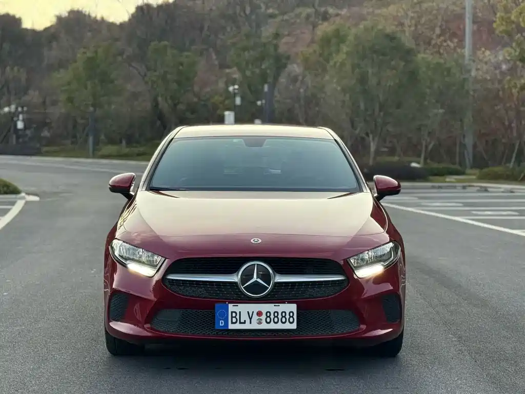 Mercedes-Benz A-Class 2021 — фото 2