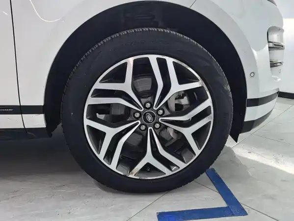 Land Rover Range Rover Evoque 2021