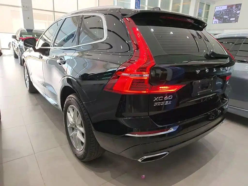 Volvo XC60 2021
