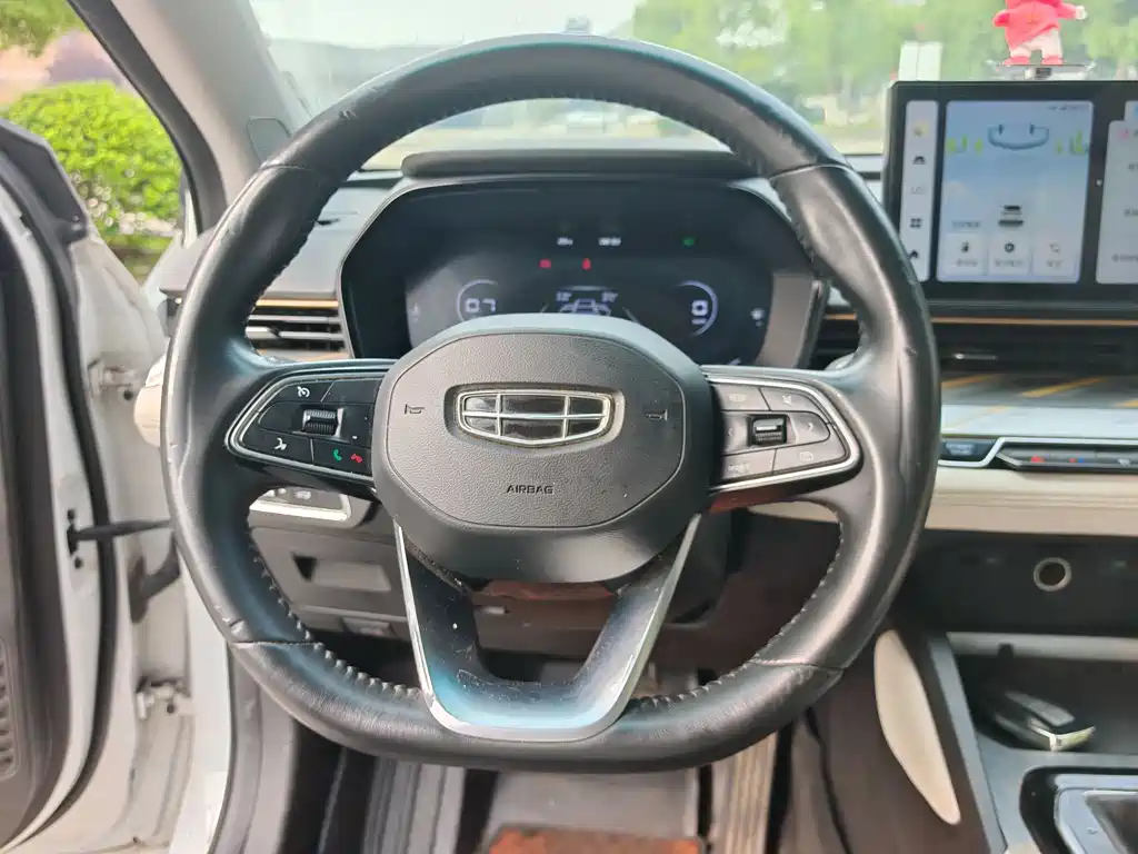 Geely Emgrand L 2022 — фото 13