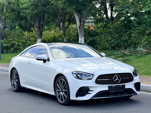 Mercedes-Benz E-Class 2024
