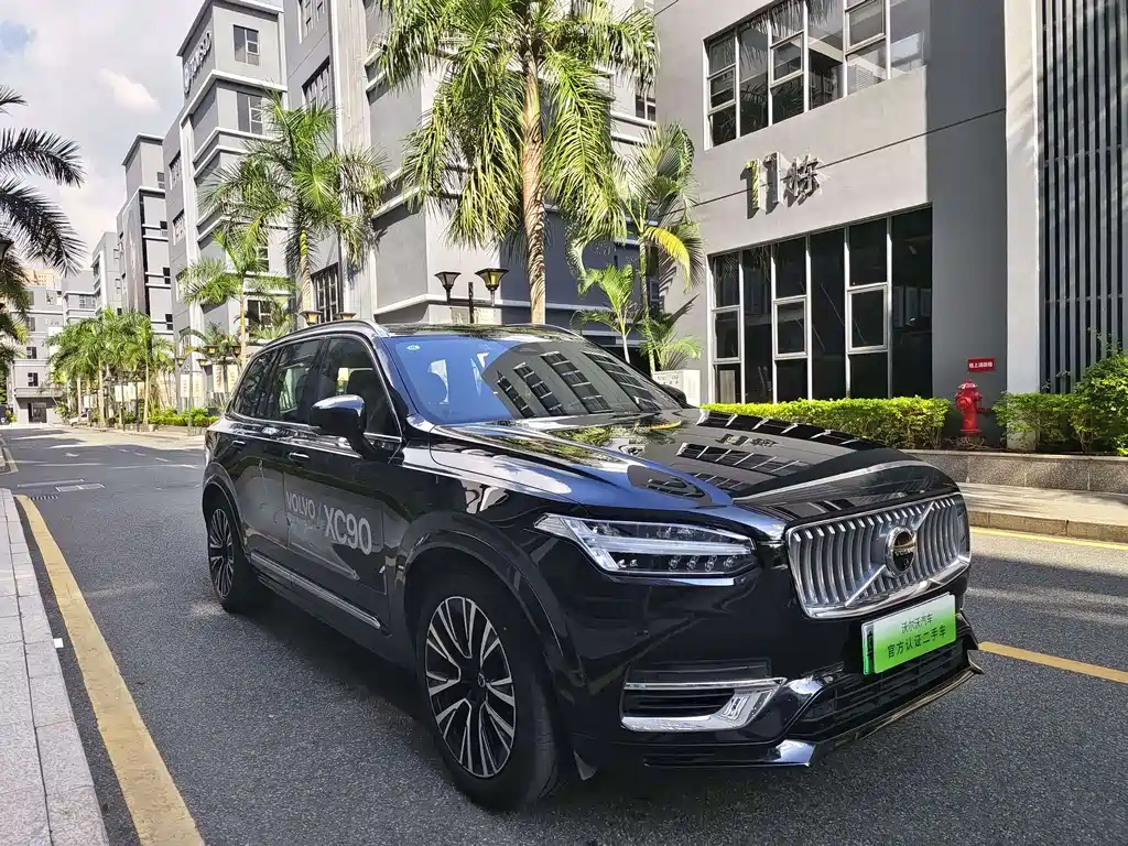 Volvo XC90 PHEV 2023 — фото 3