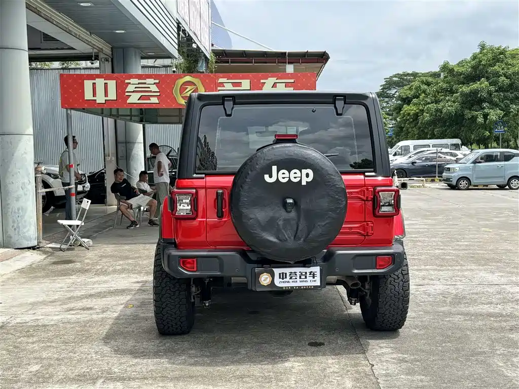 Jeep Wrangler 2021 — фото 13