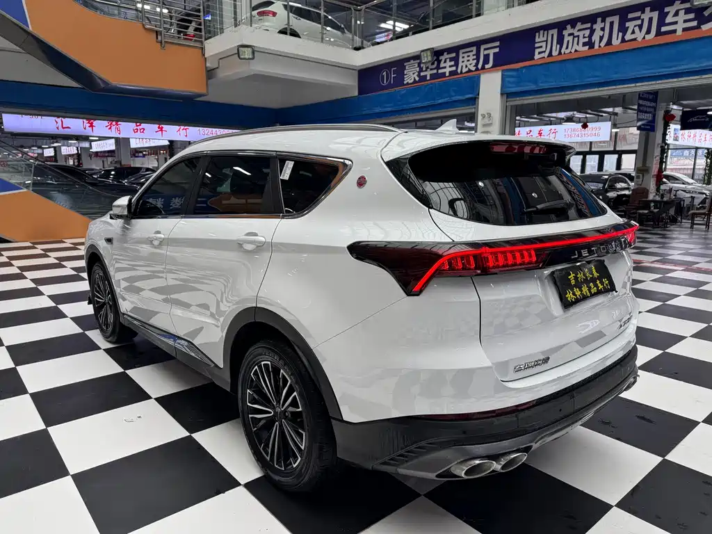 Jetour X70 PLUS 2022 — фото 10