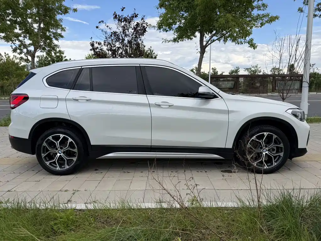 BMW X1 2022 — фото 11