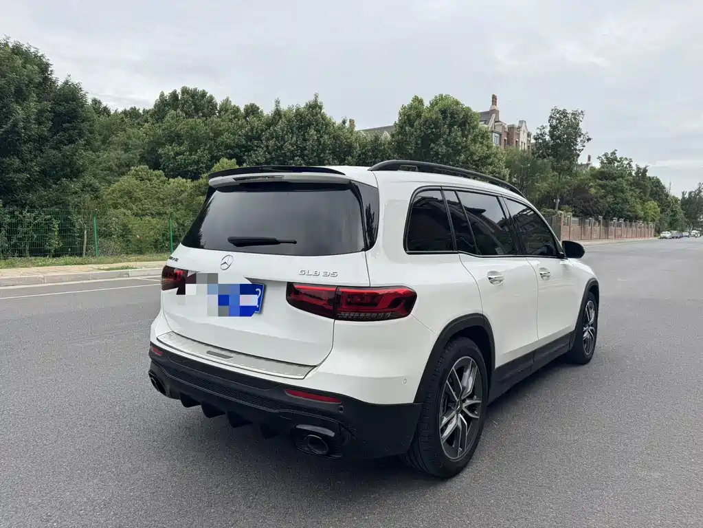 Mercedes-Benz GLB AMG 2022 — фото 7