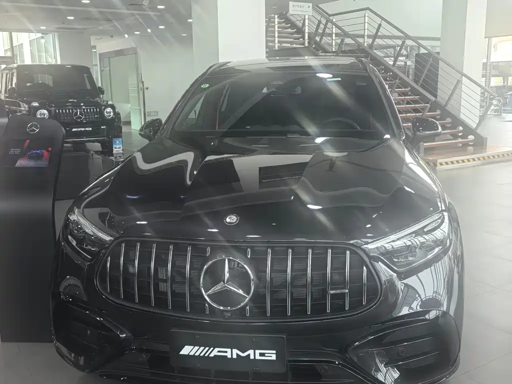 Mercedes-Benz GLC AMG 2026 — фото 3
