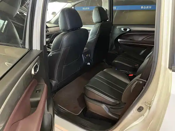 GAC Trumpchi M6 2022