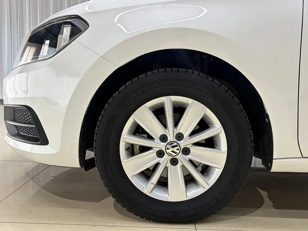 Volkswagen Santana 2019 — фото 12