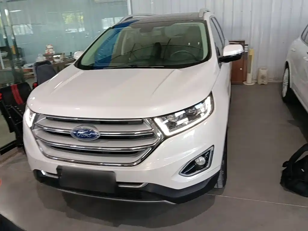 Ford Edge 2017 — фото 3