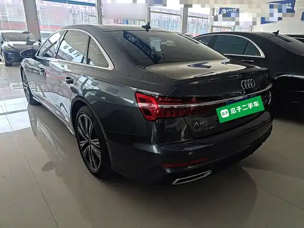 Audi A6L 2022
