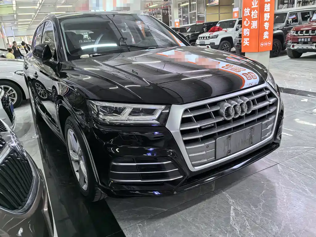 Audi Q5L 2019 — фото 3