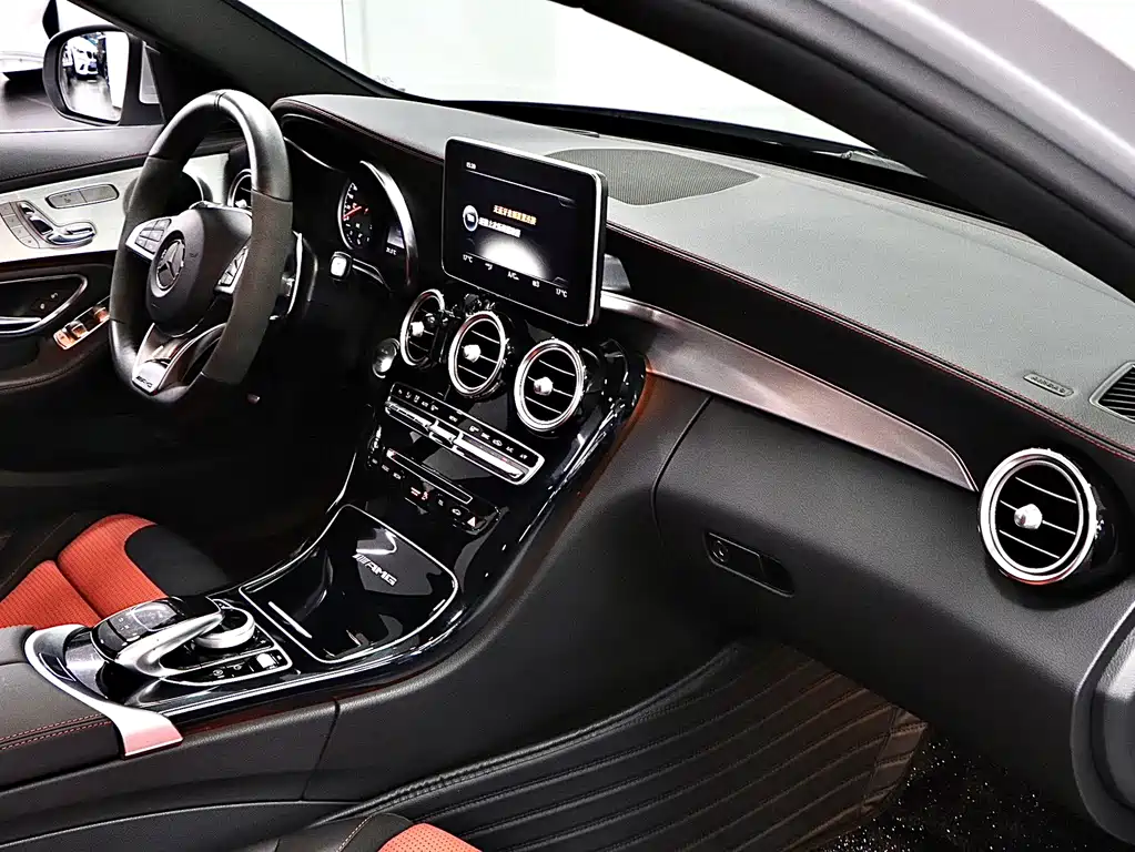 Mercedes-Benz C-Class AMG 2017 — фото 15