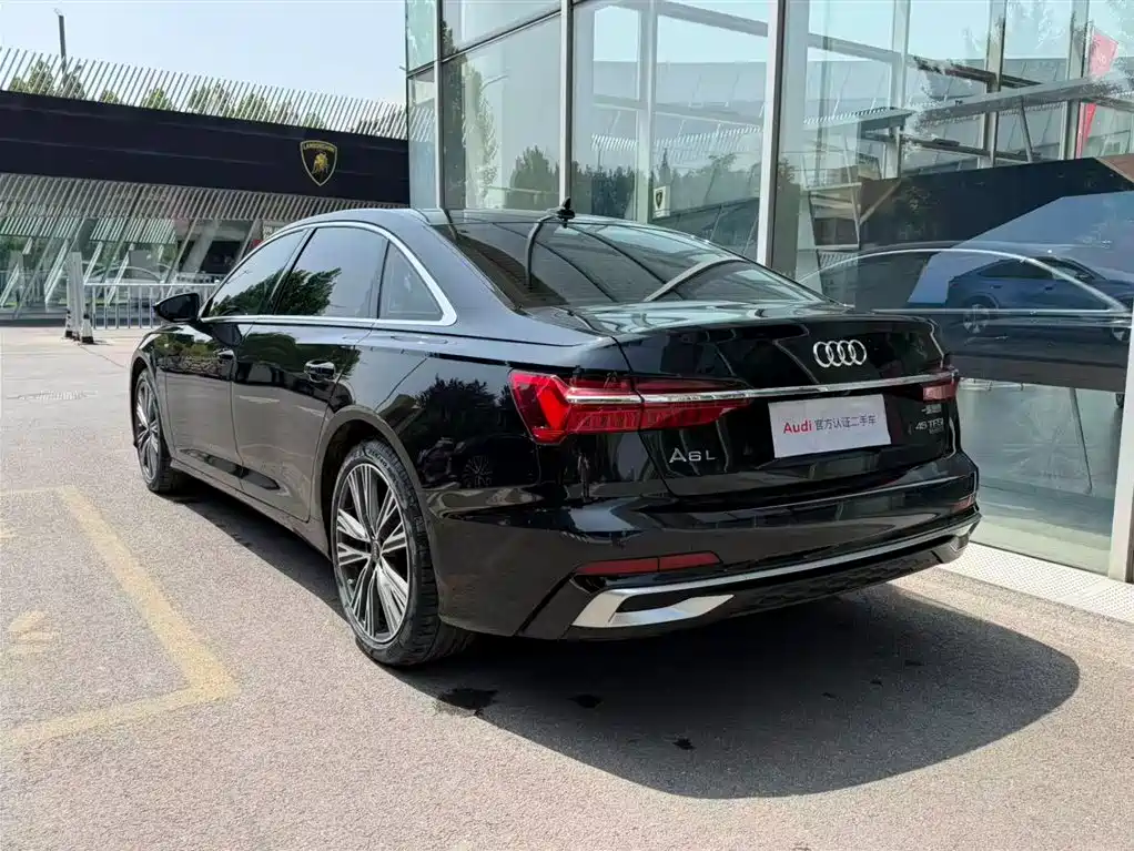 Audi A6L 2023 — фото 4