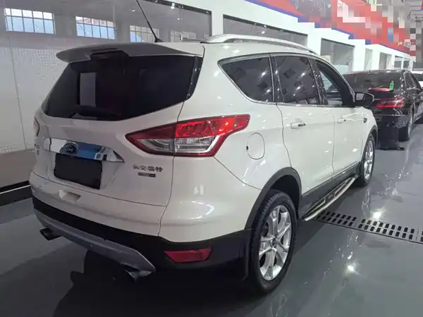 Ford Kuga 2014