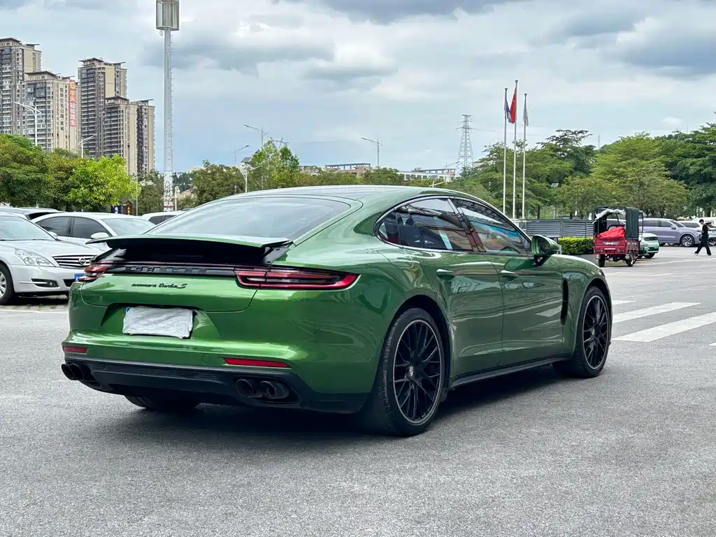Porsche Panamera 2020 — фото 7