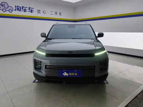 Geely ICON 2021