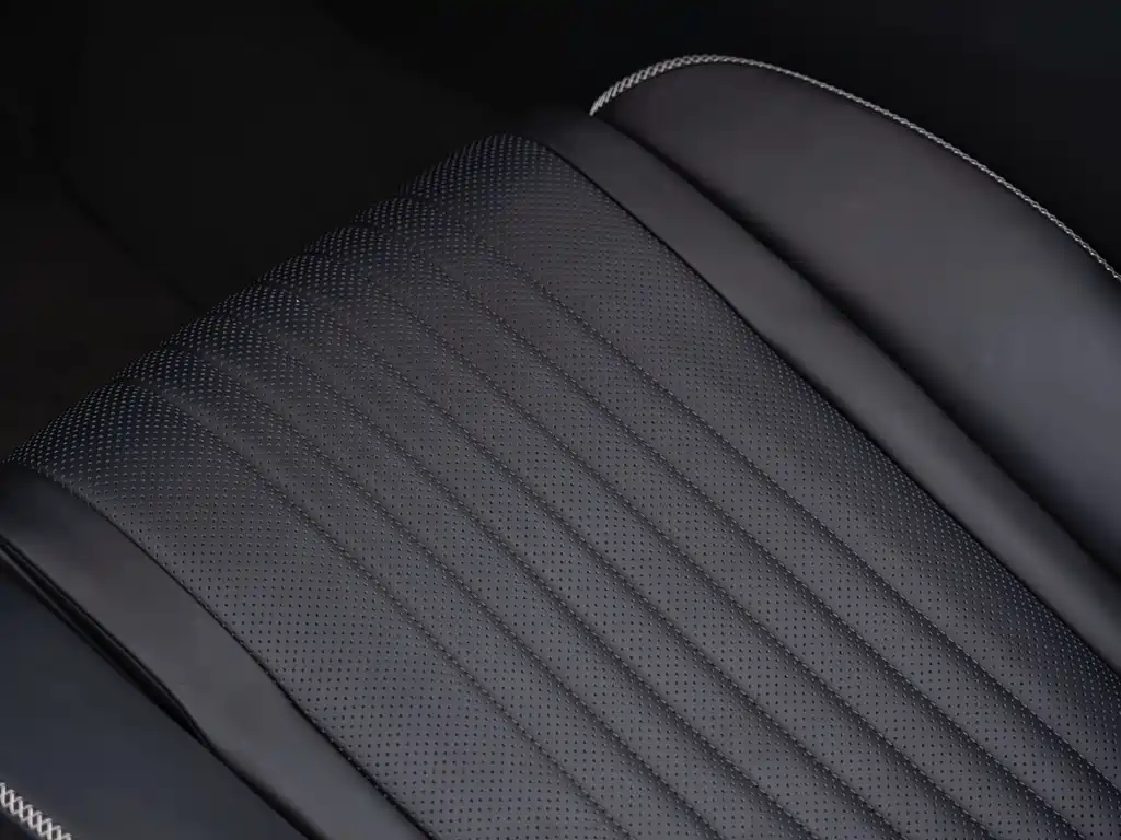 Bentley Continental 2017 — фото 9