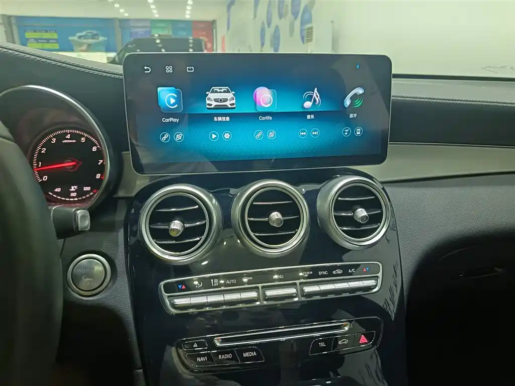 Mercedes-Benz GLC 2016