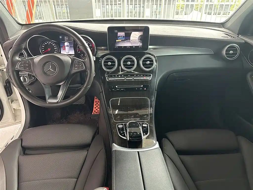 Mercedes-Benz GLC 2019