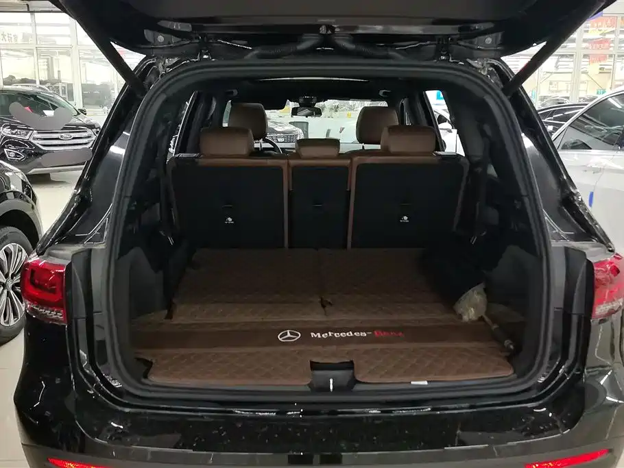 Mercedes-Benz GLB 2023 — фото 4