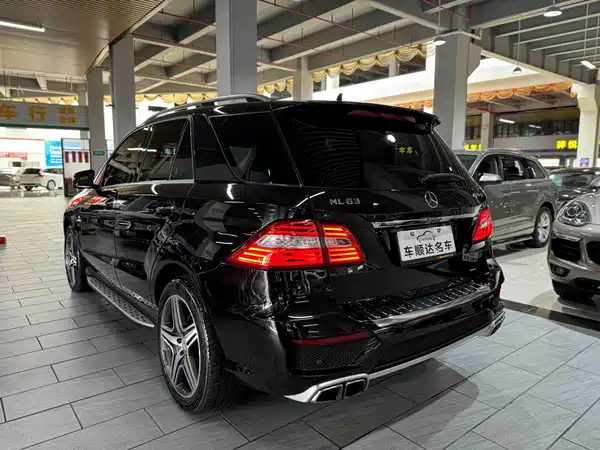 Mercedes-Benz M-Class AMG 2015
