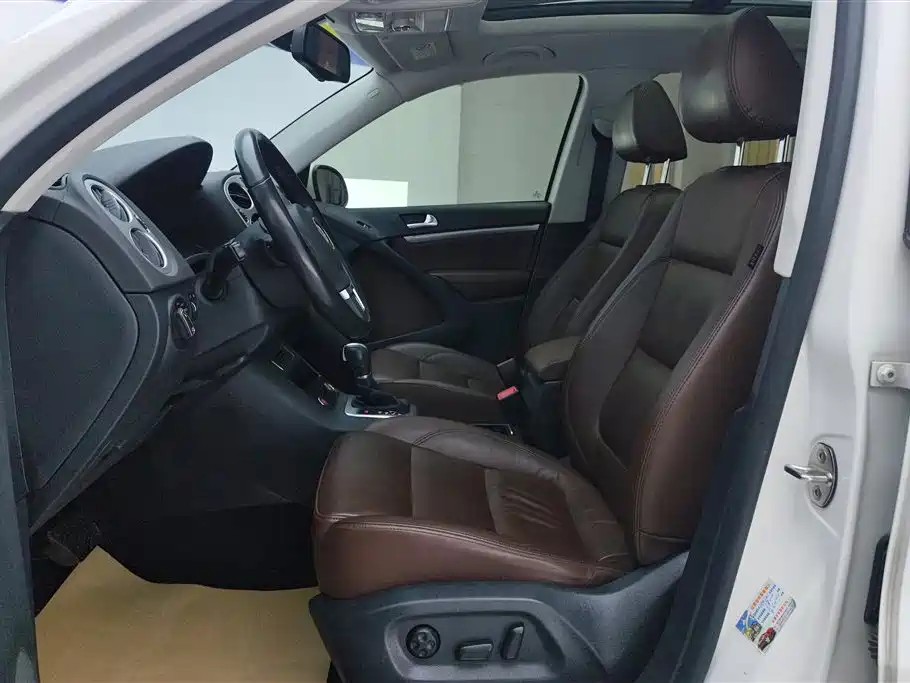 Volkswagen Tiguan 2015 — фото 9