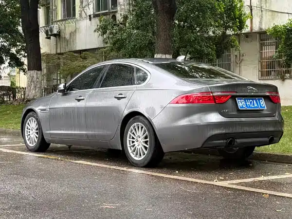 Jaguar XF 2016
