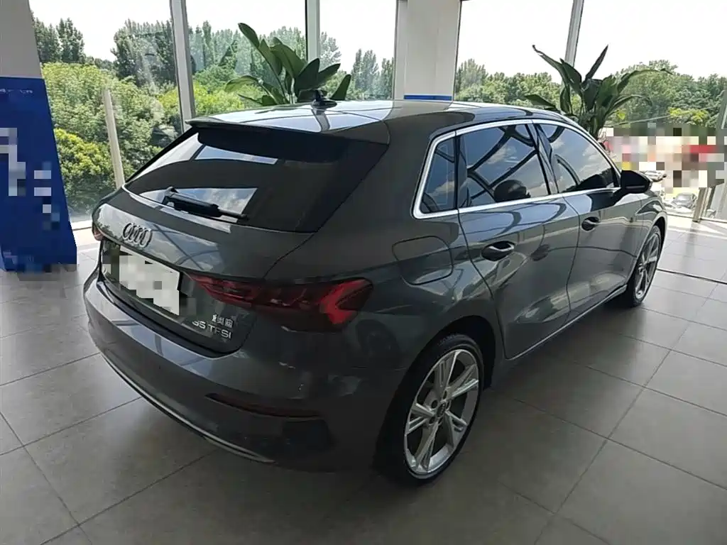 Audi A3 2021 — фото 12
