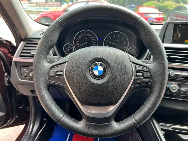 BMW 3 Series 2017