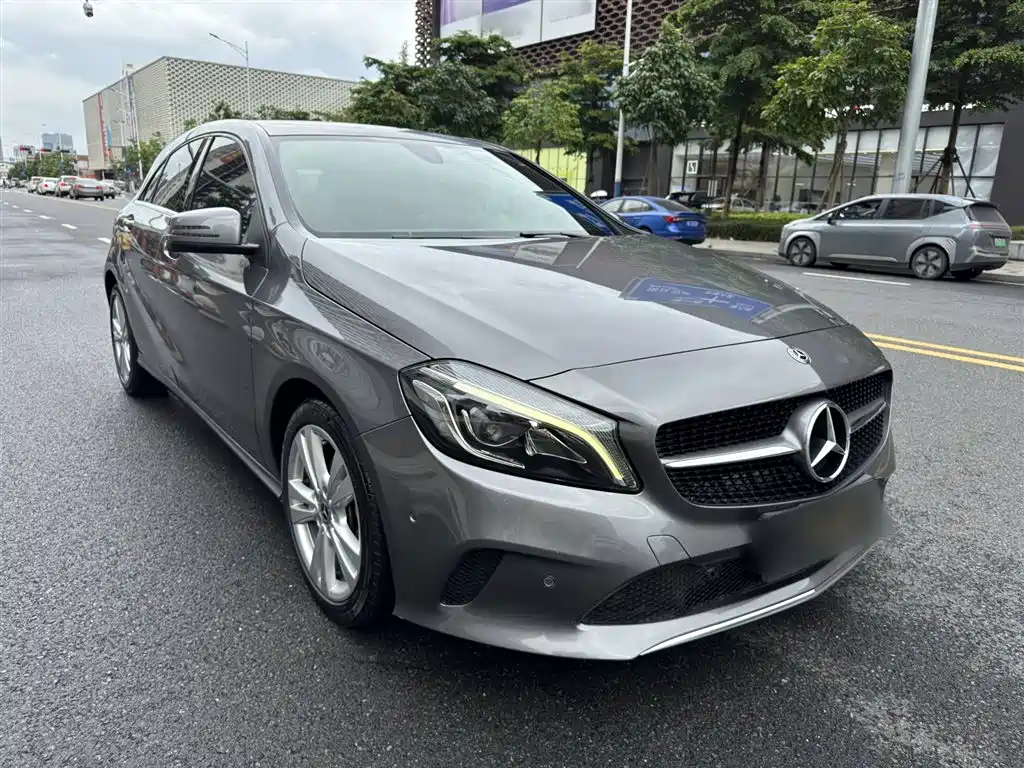Mercedes-Benz A-Class 2017 — фото 24