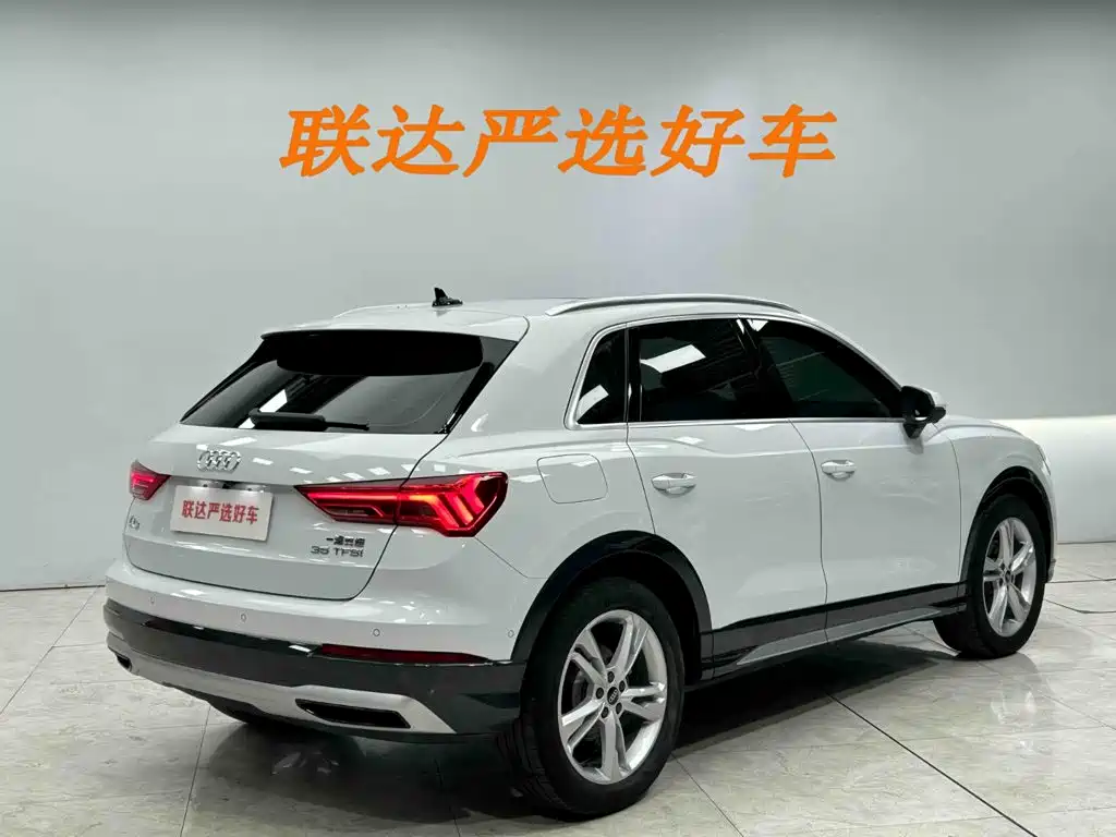 Audi Q3 2022 — фото 26