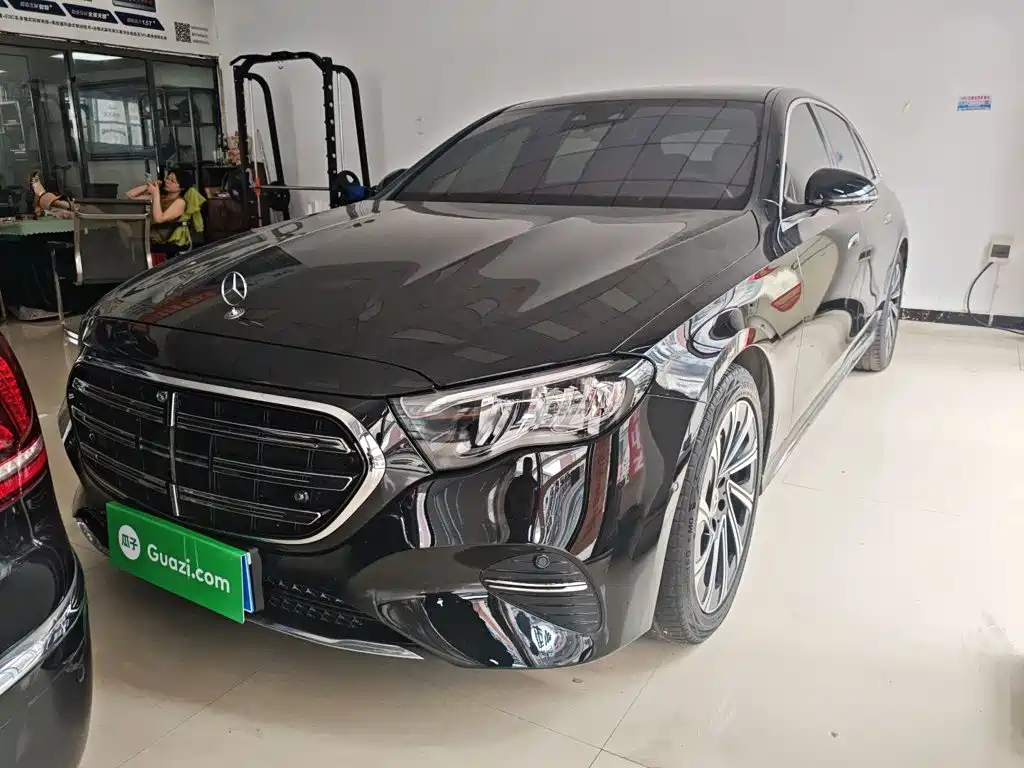 Mercedes-Benz E-Class 2024