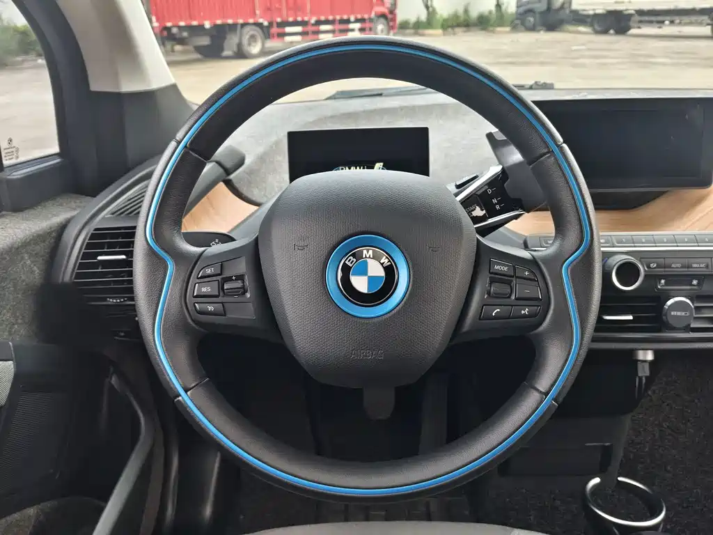 BMW i3 2017 — фото 15