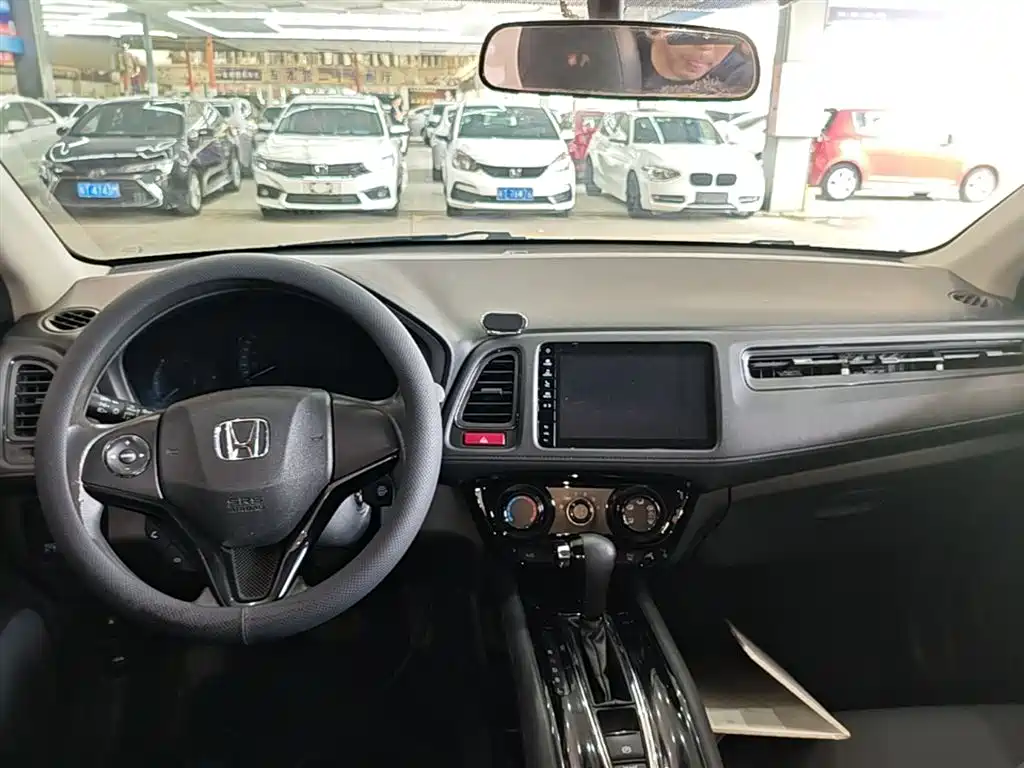 Honda Vezel 2017 — фото 10