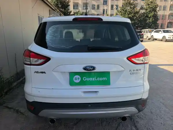 Ford Kuga 2015