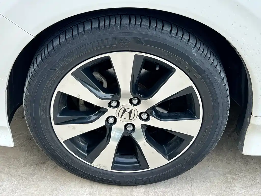 Honda Jade 2017 — фото 17
