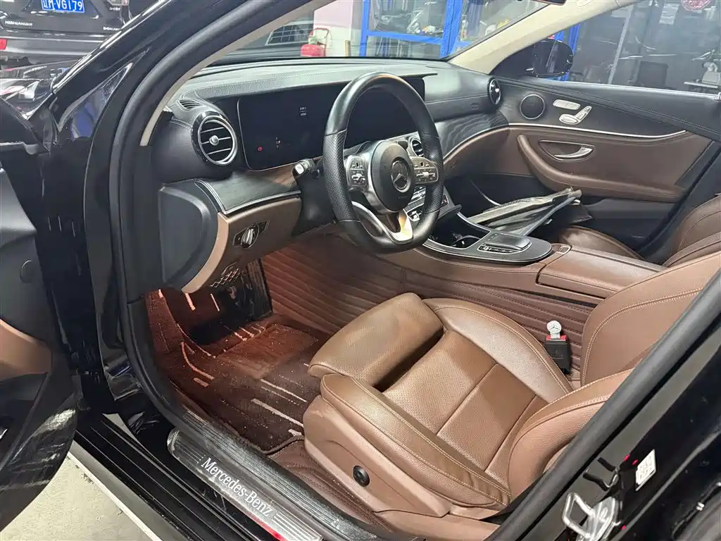 Mercedes-Benz E-Class 2020 — фото 8