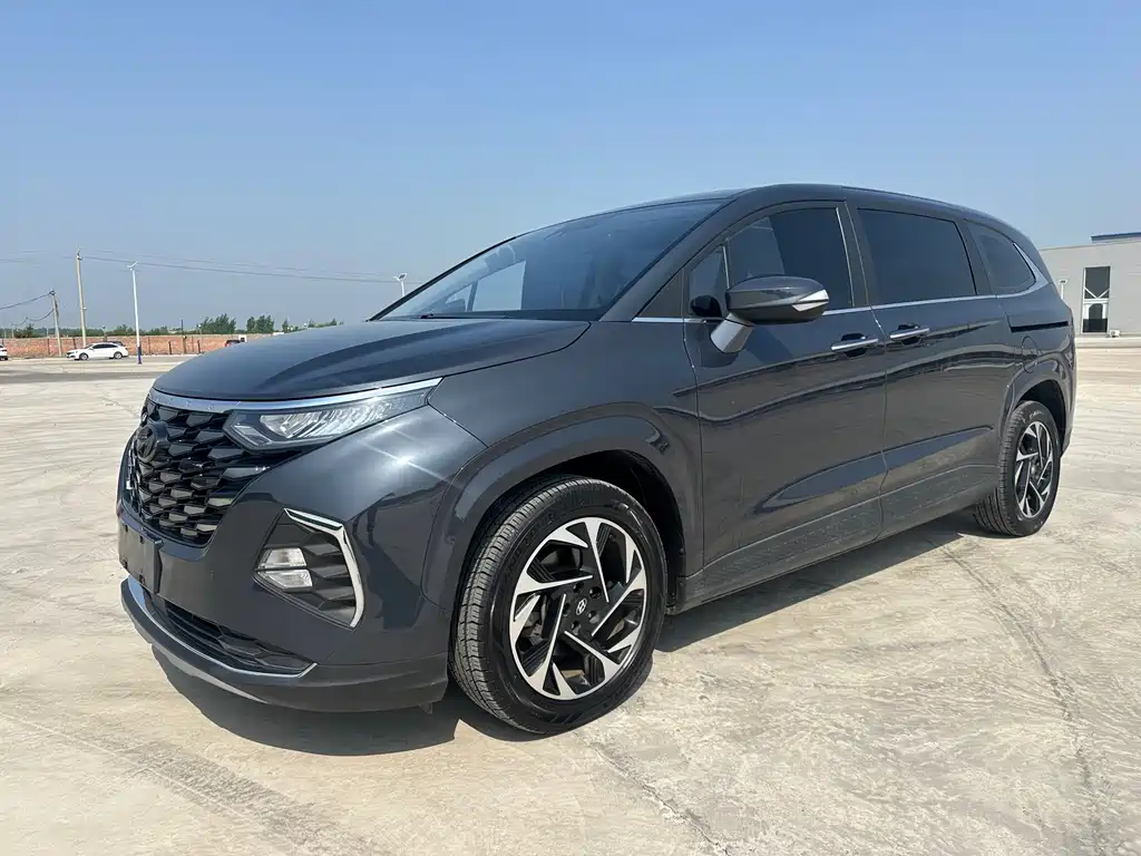 Hyundai Custin 2023