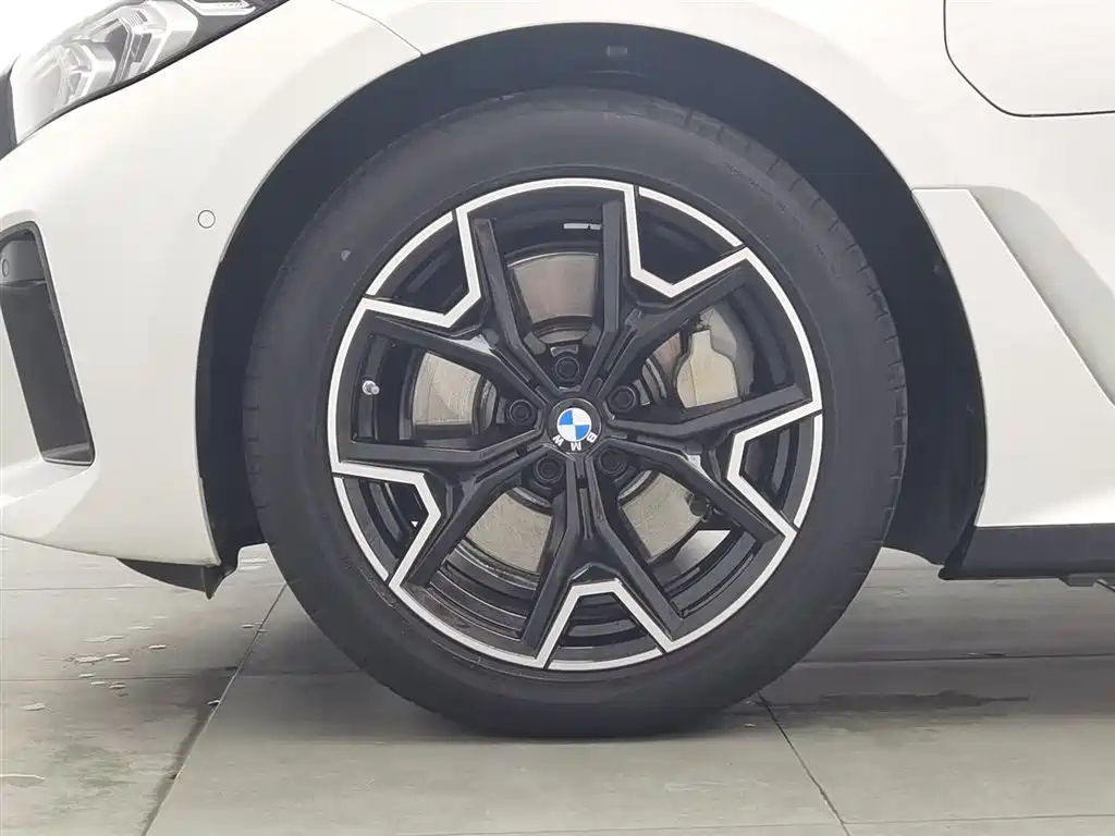 BMW i3 2024 — фото 17