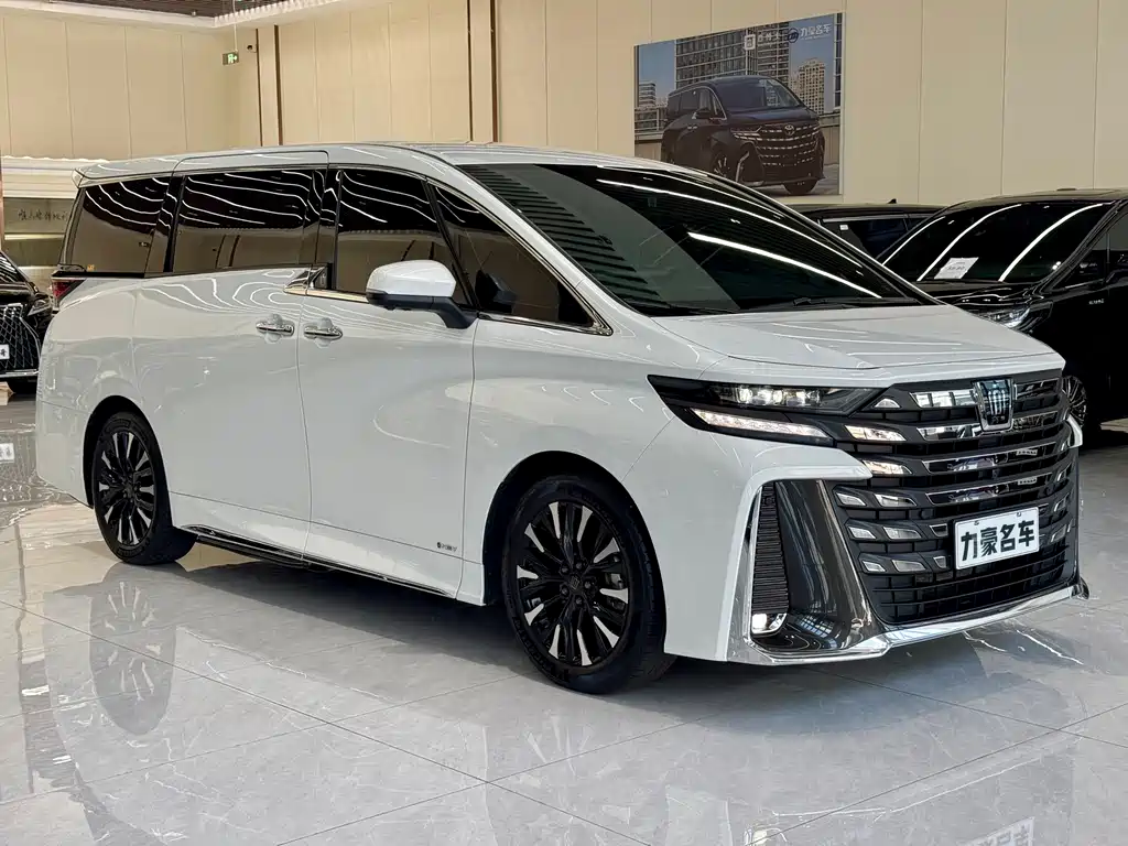 Toyota Vellfire 2025 — фото 3