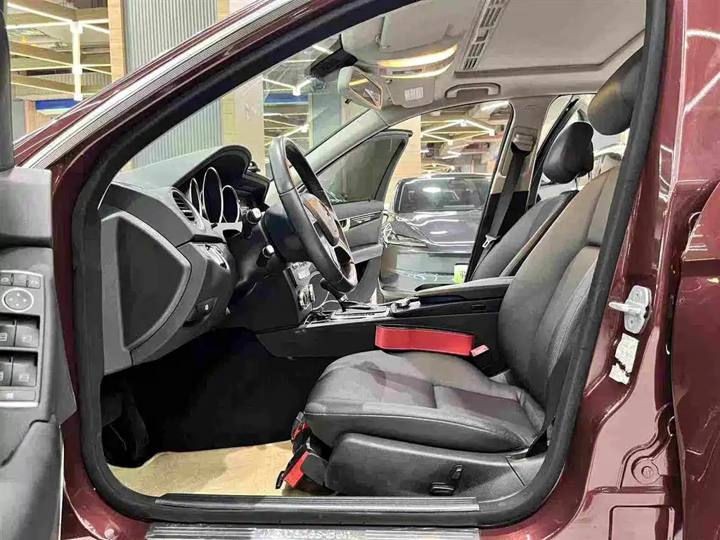 Mercedes-Benz C-Class 2013 — фото 10