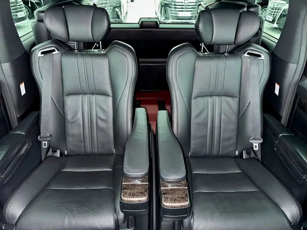Toyota Alphard 2021 — фото 9