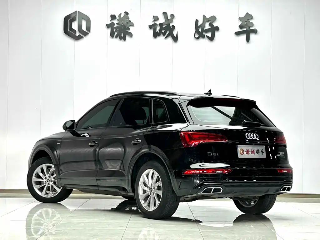Audi Q5L 2022 — фото 19