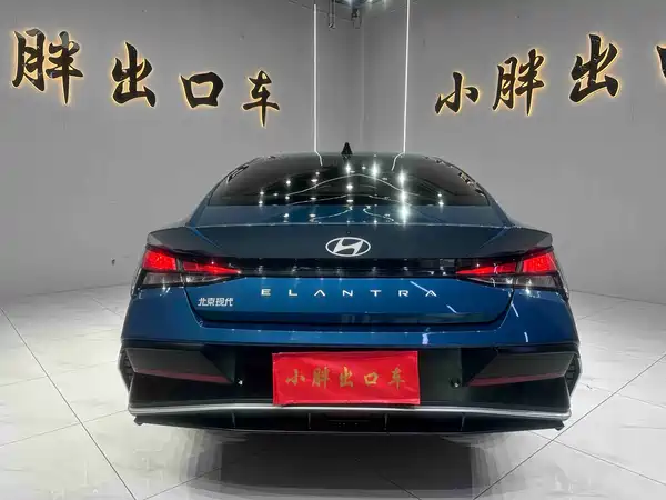 Hyundai Elantra 2023